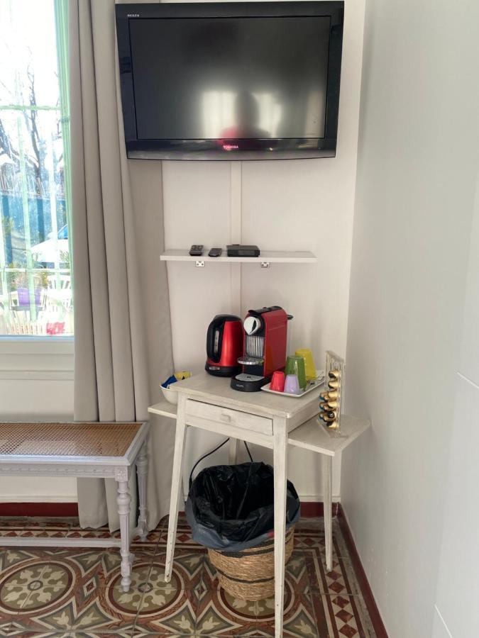 LʼIsle-sur-la-Sorgue Cote Court B&B 외부 사진