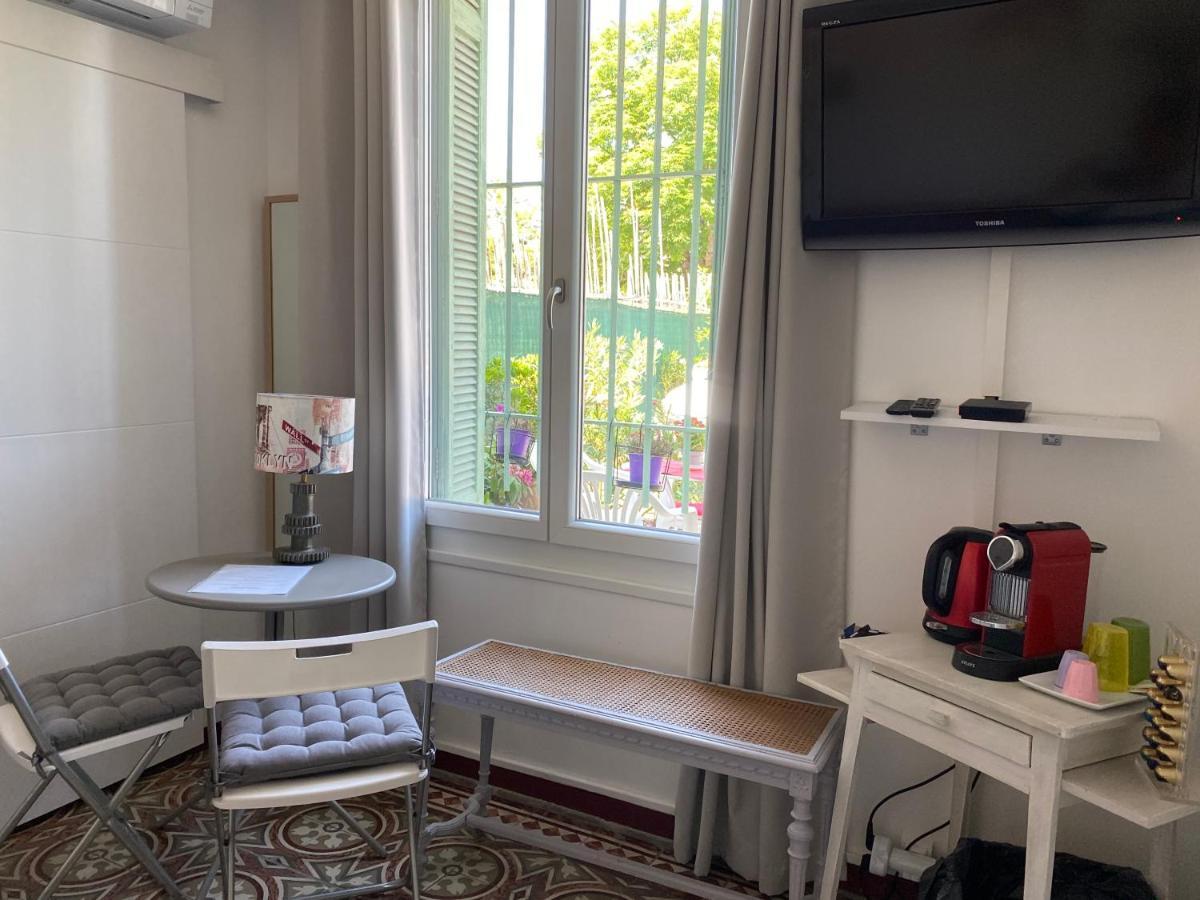 LʼIsle-sur-la-Sorgue Cote Court B&B 외부 사진