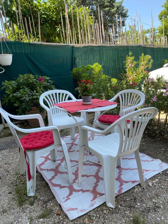 LʼIsle-sur-la-Sorgue Cote Court B&B 외부 사진